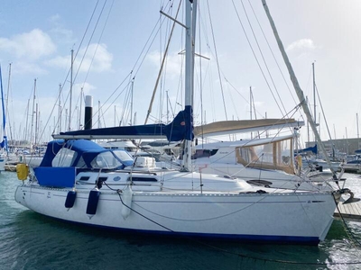 For Sale: 2001 Dufour 32 Classic