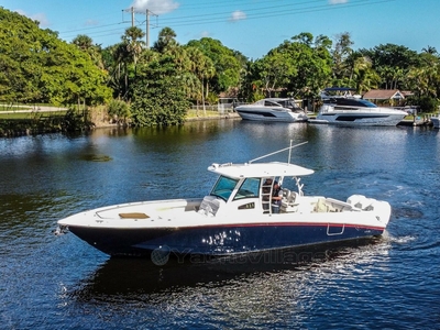 Boston Whaler Outrage (2016) For sale
