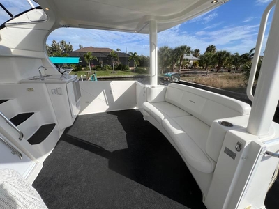 2002 Silverton 39 Motor Yacht powerboat for sale in Florida