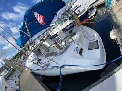 2006 Beneteau Oceanis 323 sailboat for sale in Florida