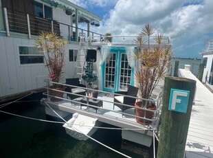 2018 Myacht Houseboats Catamaran Cruiser in Key West, FL