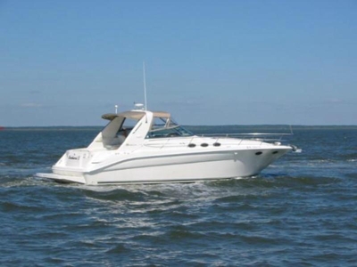 1997 SeaRay 370 Sundancer powerboat for sale in Tennessee