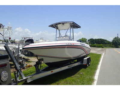 2001 Fountain 25 CC Fish powerboat for sale in Florida