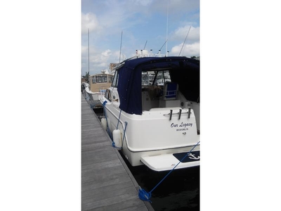 2003 Bayliner Ciera 245 powerboat for sale in Rhode Island