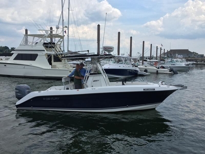 2007 Century 23 CC powerboat for sale in Massachusetts