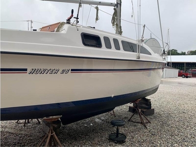 1996 Hunter 260 sailboat for sale in Maryland