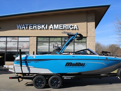 2023 Malibu Boats 23 LSV