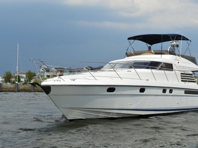 Fairline Squadron 59 Fly