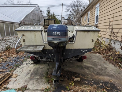 Chapparal 18' Boat Located In Lawrenceville, NJ - Has Trailer