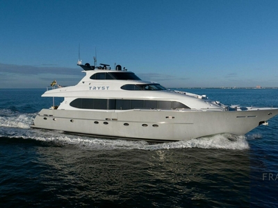 Lazzara Yachts 94 GSSL