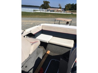 1992 Bayliner 220 powerboat for sale in Maryland