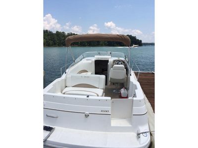 2002 Glastron Gs249 powerboat for sale in Georgia