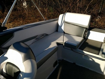 2016 Scarab 215 HO Impulse powerboat for sale in North Carolina