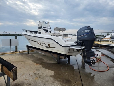 2006 Century 2001 powerboat for sale in Florida