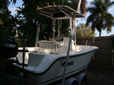 2010 Mako 204 Center Console powerboat for sale in Florida