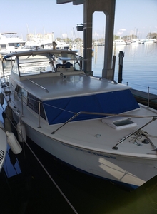 1968 Chris Craft No Reserve, Cruiser Or Houseboat Solid Hull