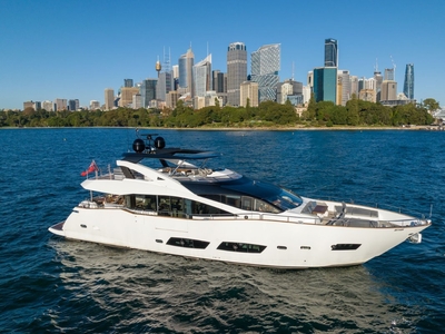 SUNSEEKER 28 METRE YACHT PRICE REDUCTION BRING OFFERS