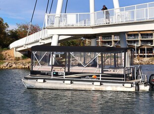 Sun Tracker Party Barge 24 DLX XP3 - Pristine Pontoon!