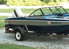 1983 Stryker Runabout / Ski Boat 70 HP Johnson Outboard Motor 15 Ft With Trailer