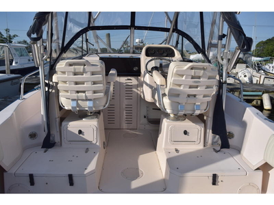 2004 Grady-White 258 Journey powerboat for sale in Connecticut