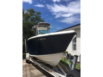 2006 Mako 264 Center Console powerboat for sale in Florida
