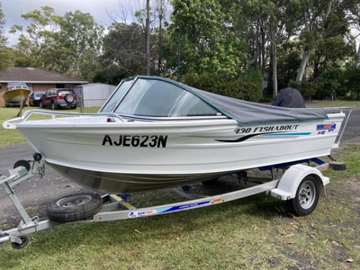 Brand new Quintrex 430 Fishabout