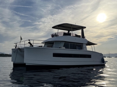 2016 Fountaine Pajot MY 37 | 36ft