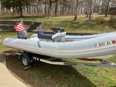 2005 Apex Inflatable 20' A20