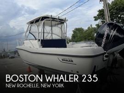 2005, Boston Whaler, 235 Conquest