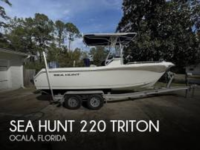 2007, Sea Hunt, 220 Triton