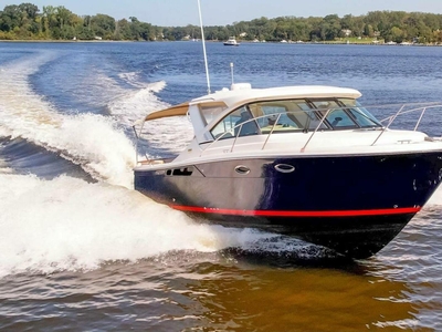 2013 Tiara Yachts 30' 3100 Coronet