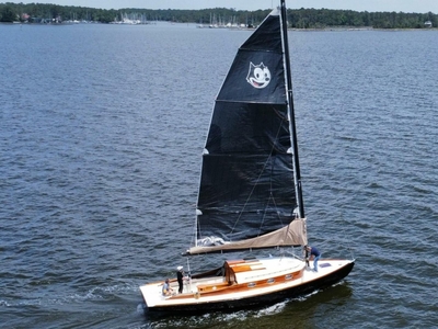 2014 Custom 37' 37' Catboat