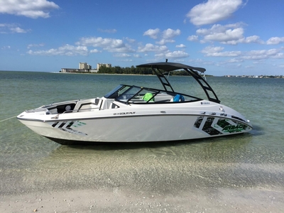 2016 Yamaha Boats 24' AR240