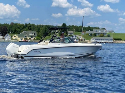 2023 Boston Whaler 24' 240 Vantage