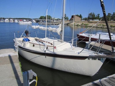 1987 Hutchins Compac19 Mk3 sailboat for sale in Illinois