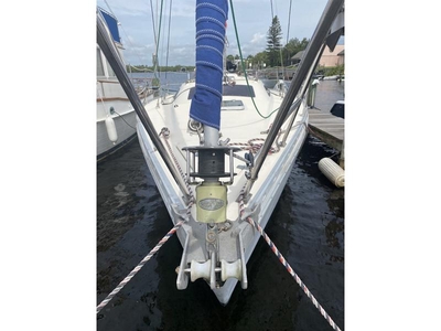 1995 Jeanneau 31 sailboat for sale in Florida