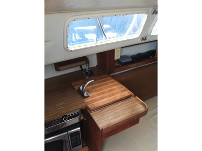 1975 Capital Yahts Newport sailboat for sale in Maryland