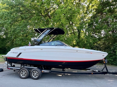2022 Cobalt R6 Surf 25’9” Low Hours Boat That’s Well Equipped.