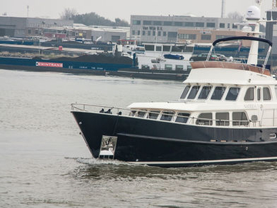 Cruising motor yacht - 1760 - De Alm  - for river navigation / flybridge / not specified