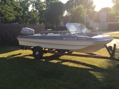 Evinrude Runabout Boat