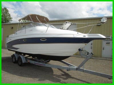 Glastron GS249 Aft Cabin Cruiser Trailer And Just 102 Hours