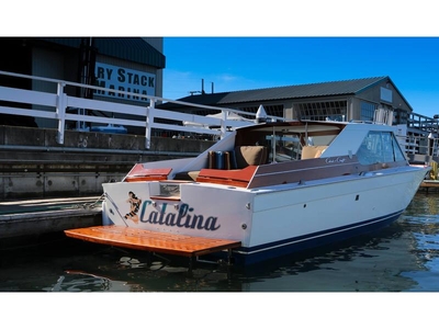 1972 Chris Craft Catalina powerboat for sale in California