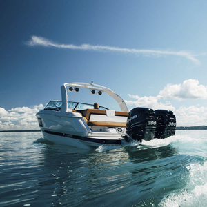 Outboard runabout - HORIZON 290 OB - Four Winns - twin-engine / dual-console / bowrider