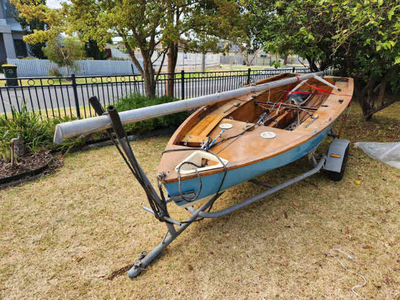 125 Dinghy with a Trailer