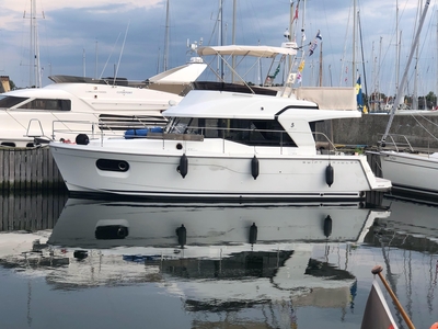 2018 Beneteau Swift Trawler 35 | 35ft