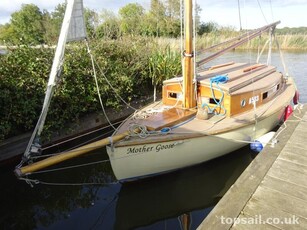 For Sale: 1935 Chumley & Hawke Reverie Class - topsail.co.uk