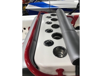 2010 Midnight Express 39 Center Console powerboat for sale in Wisconsin