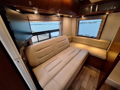 2014 LEISURE TRAVEL Serenity Class C RV in Pearl, MS