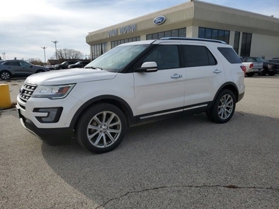 2017 Ford Explorer in Plymouth, WI