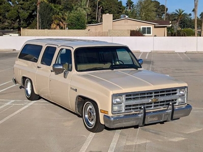 FOR SALE: 1985 Chevrolet Suburban $19,795 USD
